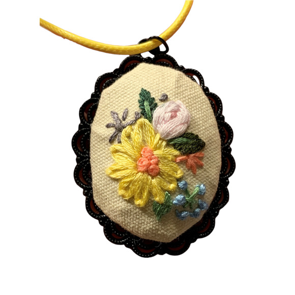 Flower Embroidery Necklace - Handmade Applique Pendant - Picture 1 of 5